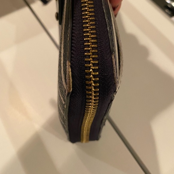 Kate Spade Navy Blue/White stripe wallet - Picture 5 of 7